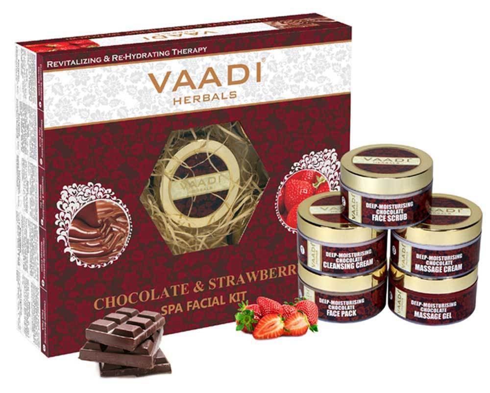 Organic Chocolate Facial Kit with Strawberry Extract - Deep Conditions & Tones Skin ( 270 gms/ 9.6 oz)