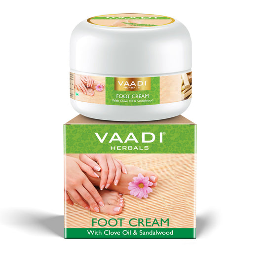 Organic Foot Cream with Clove & Sandalwood Oil - Softens Dry & Cracked Feet - Deep Moisturises (30 gms / 1.1 oz)